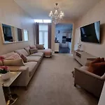 Lovely Home Close To Mcr Centre Inc Cinema